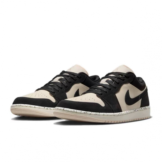 Кроссовки Air Jordan 1 Low Guava Ice Black - изображение 1