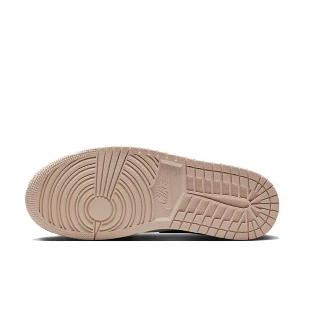 Кроссовки Air Jordan 1 Low Guava Ice Black - изображение 4