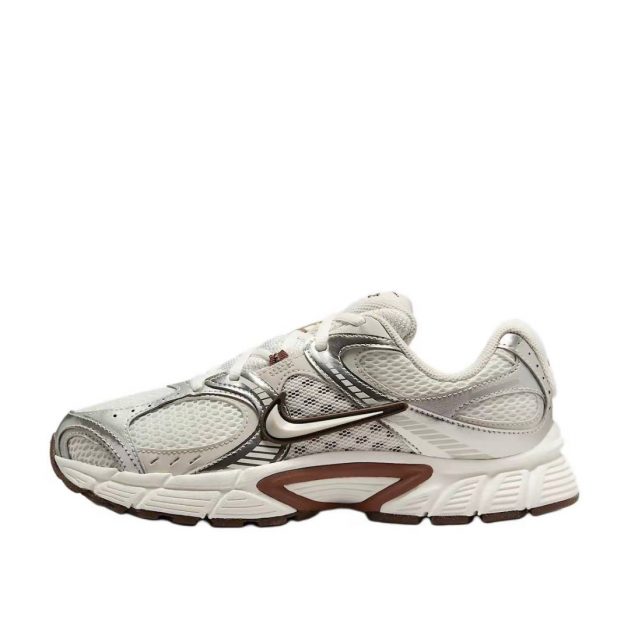 Кроссовки Nike Wmns V5 RNR Sail Fauna Brown