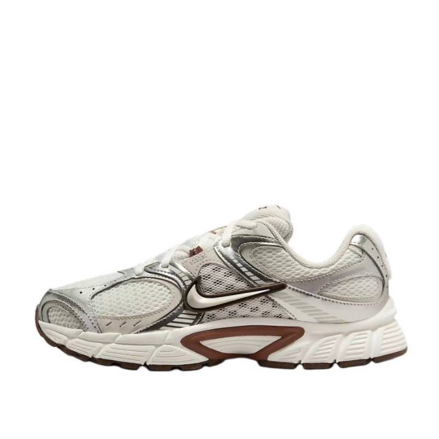 Кроссовки Nike Wmns V5 RNR Sail Fauna Brown