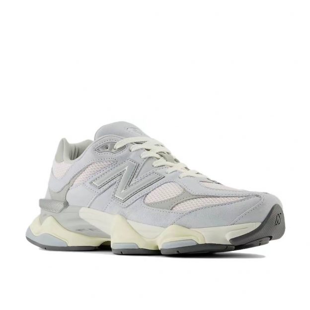 Кроссовки New Balance 9060 Light Grey - изображение 1