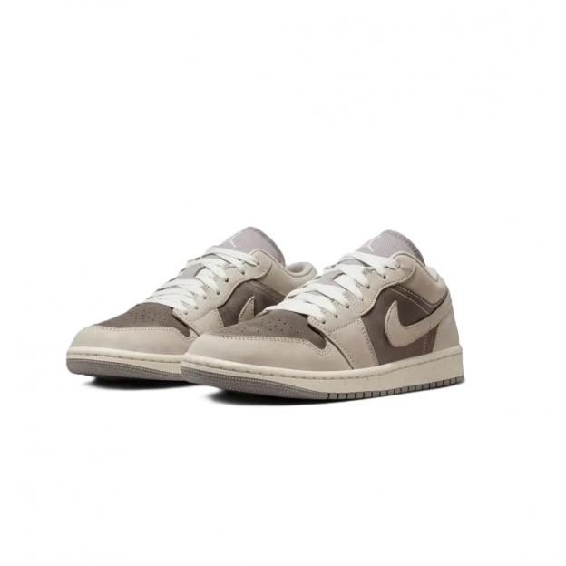 Кроссовки Air Jordan 1 Low SE Enigma Stone Pale Ivory - изображение 1