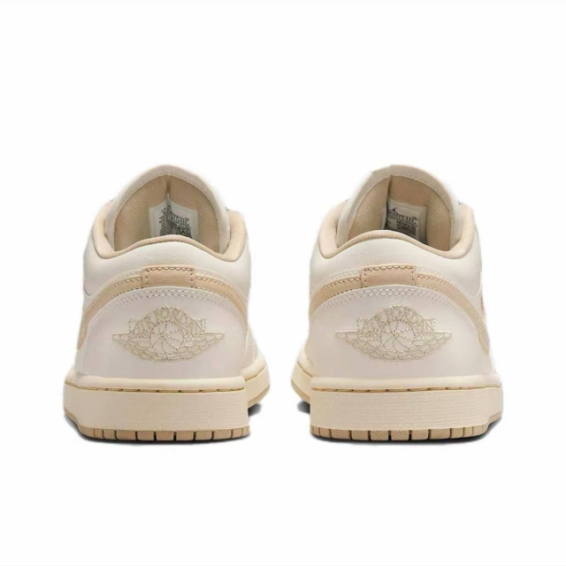 Кроссовки Air Jordan 1 Low Cream Beige - изображение 3