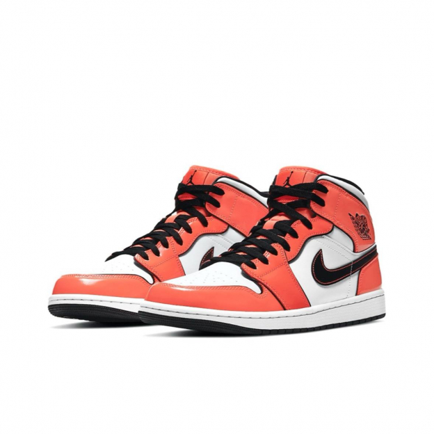 Air Jordan 1 Mid SE Turf Orange