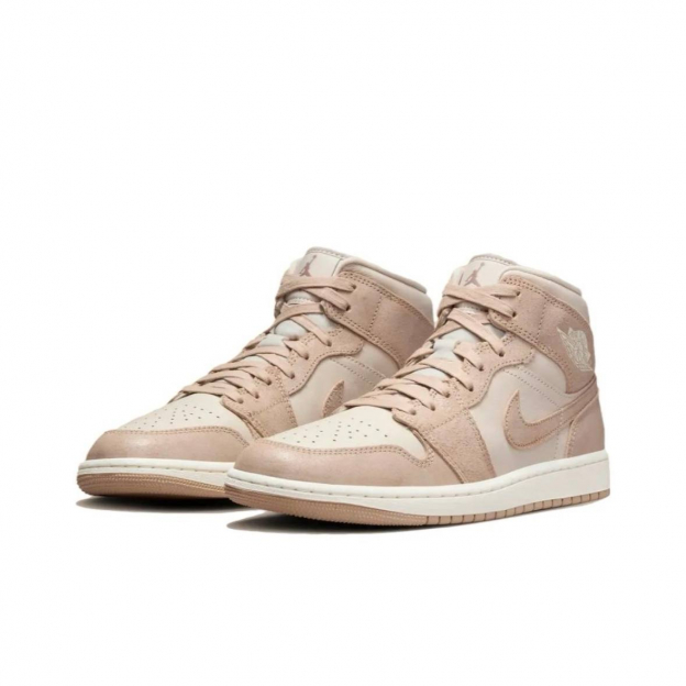 Air Jordan 1 Mid SE Legend Light Brown 