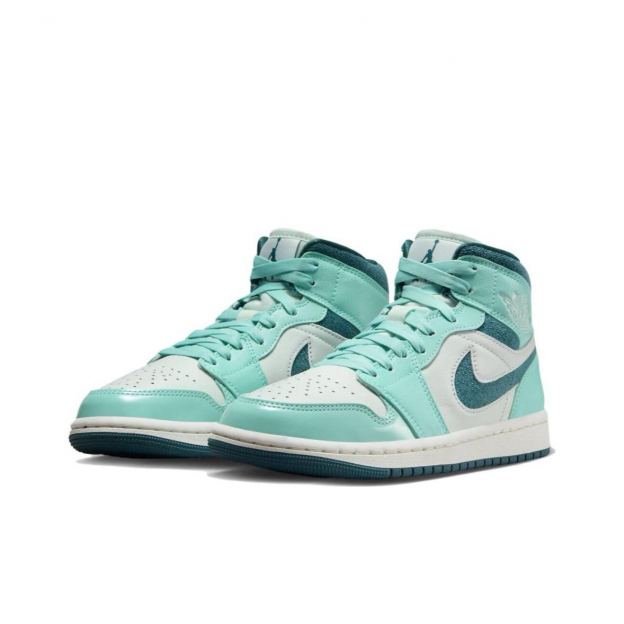 Air Jordan 1 Mid Bleached Turquoise 