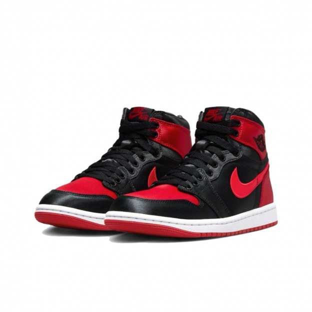 Air Jordan 1 Retro High OG Satin Bred