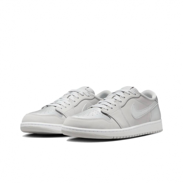 Air Jordan 1 Low OG Metallic Silver