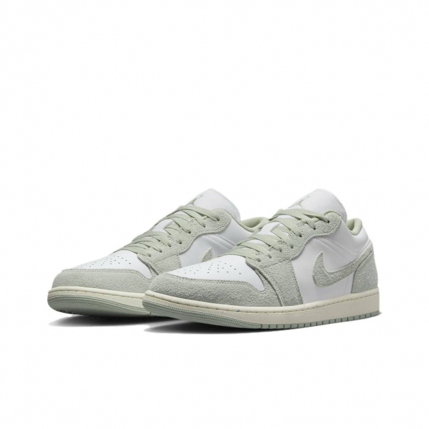 Air Jordan 1 Low Light Green