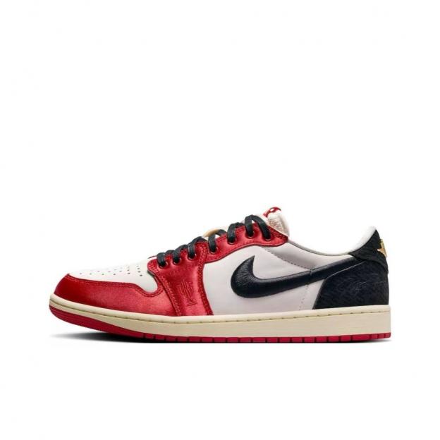 Trophy Room x Air Jordan 1 Low OG Away