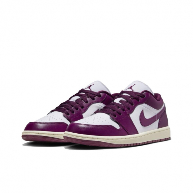 Air Jordan 1 Low Fireberry