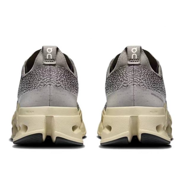 Кроссовки ON Cloudsurfer Max Beige Grey - изображение 3