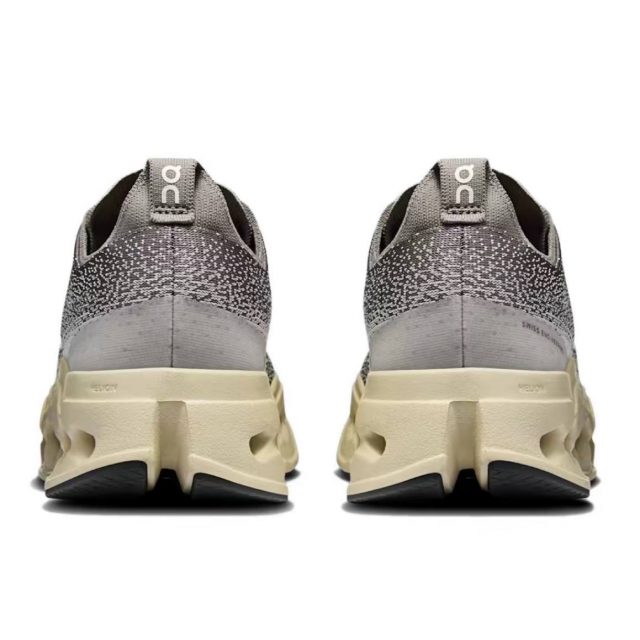 Кроссовки ON Cloudsurfer Max Beige Grey - изображение 3