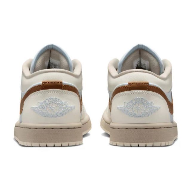 Кроссовки Air Jordan 1 Low Pinstripes - изображение 3