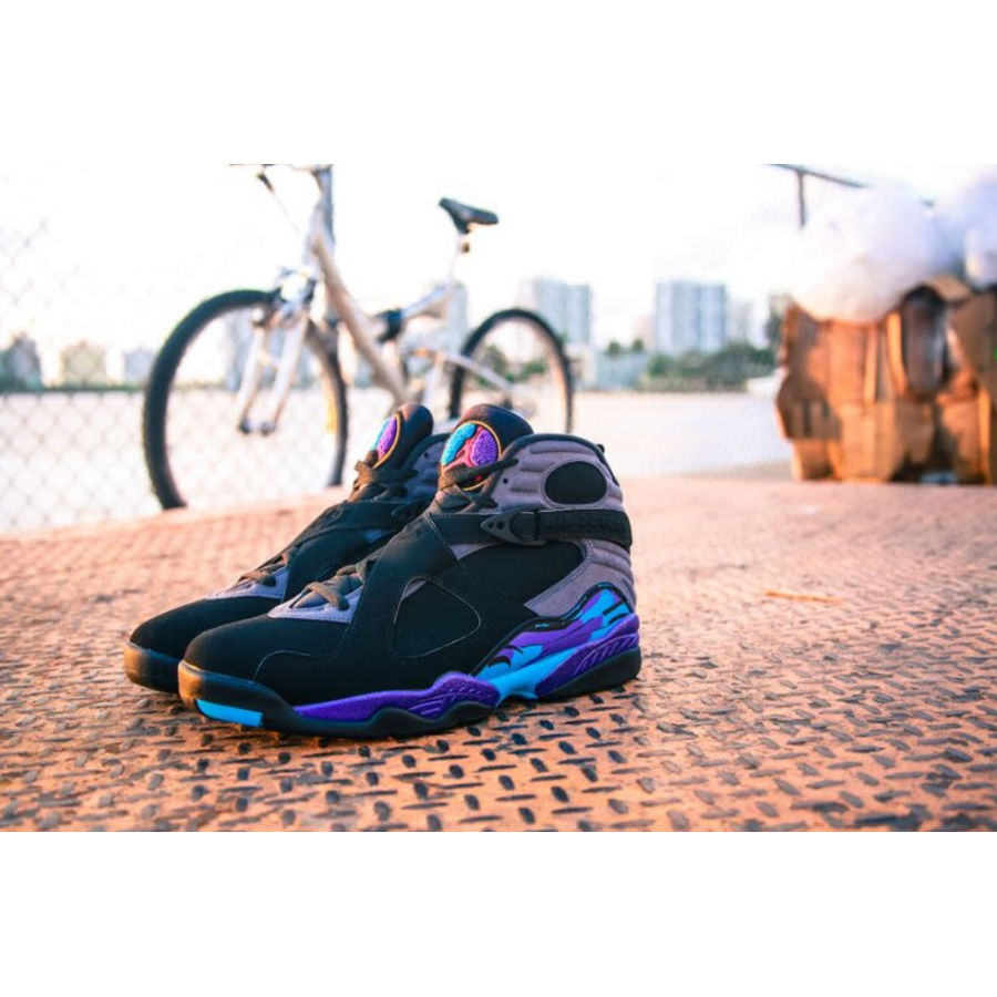 AIR JORDAN 8: ИСТОРИЯ, КЛАССИЧЕСКИЕ РАСЦВЕТКИ И КОЛЛАБОРАЦИИ