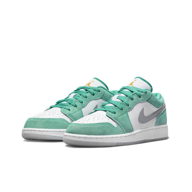 Air Jordan 1 Low  SE New Emerald