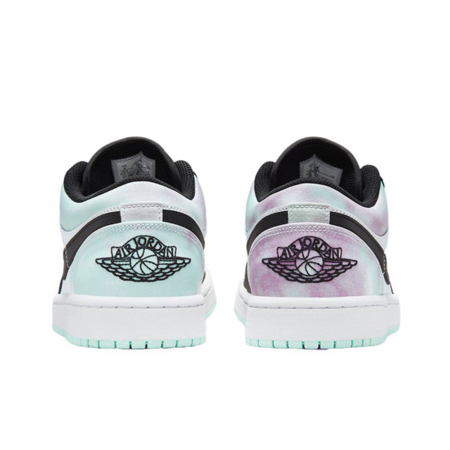 Air Jordan 1 Low SE Supernova