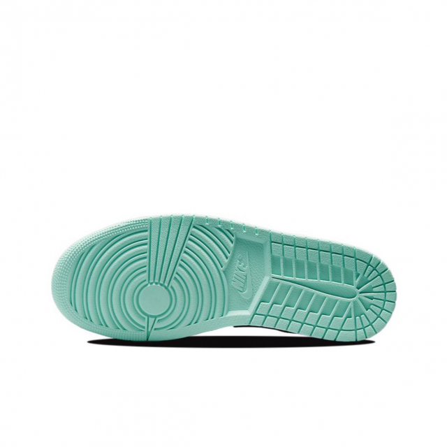 Air Jordan 1 Low SE Supernova