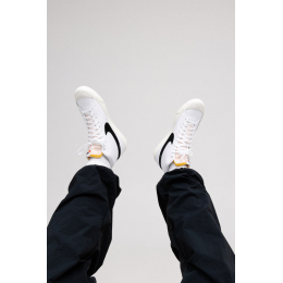 Nike Blazer Mid Vintage White Black Beige