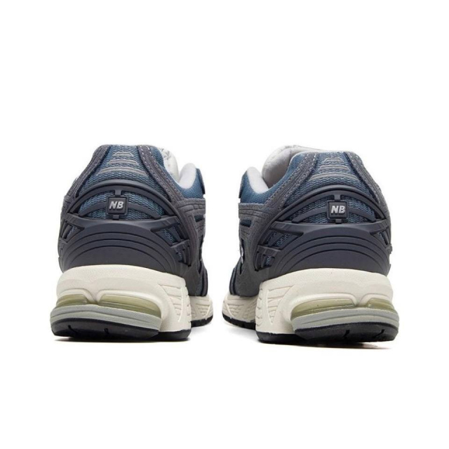 New Balance 1906R Titanium