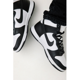 Nike Dunk High Black White 