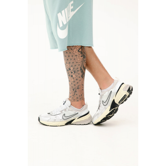 Nike V2K Run Runtekk Summit White Metallic Silver