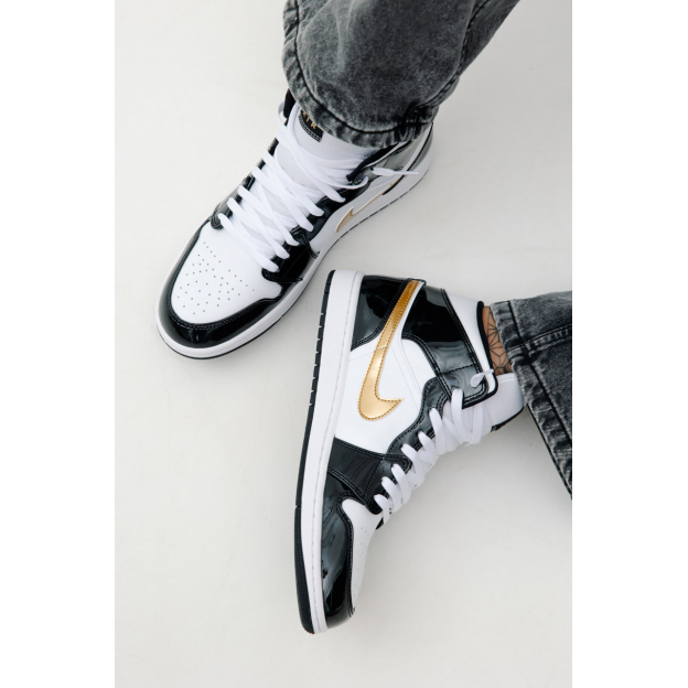 Air Jordan 1 Mid SE Black Gold 