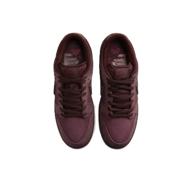 Nike SB Dunk Low Burgundy Crush