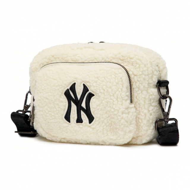 MLB NY Shoulder Bag Fleece Cream White Black