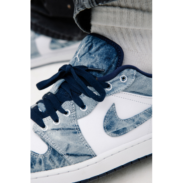 Air Jordan 1 Low SE Washed Denim