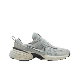 Nike V2K Run Light Pumice Black Chrome