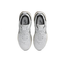 Nike V2K Run Pure Platinum Chrome