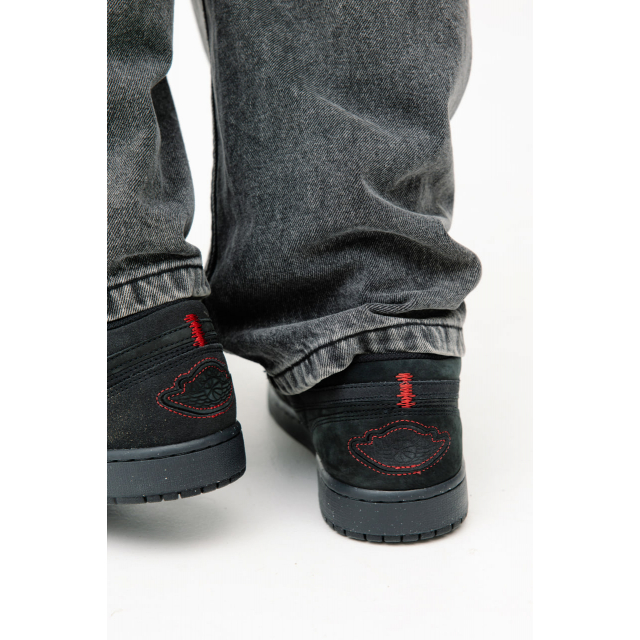 Air Jordan 1 Low SE Dark Smoke Grey