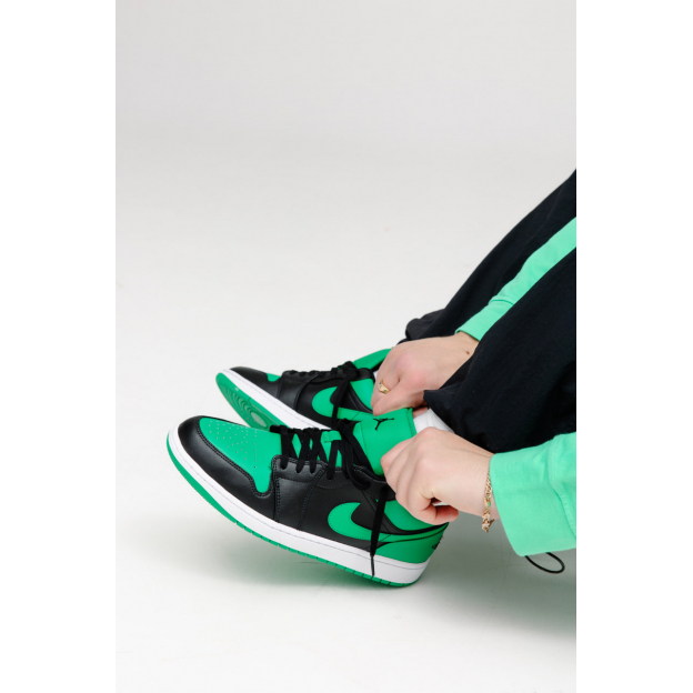 Air Jordan 1 Low Lucky Green 