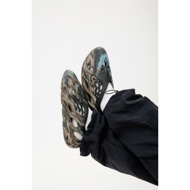 Adidas Originals Yeezy Foam Runner Cinder