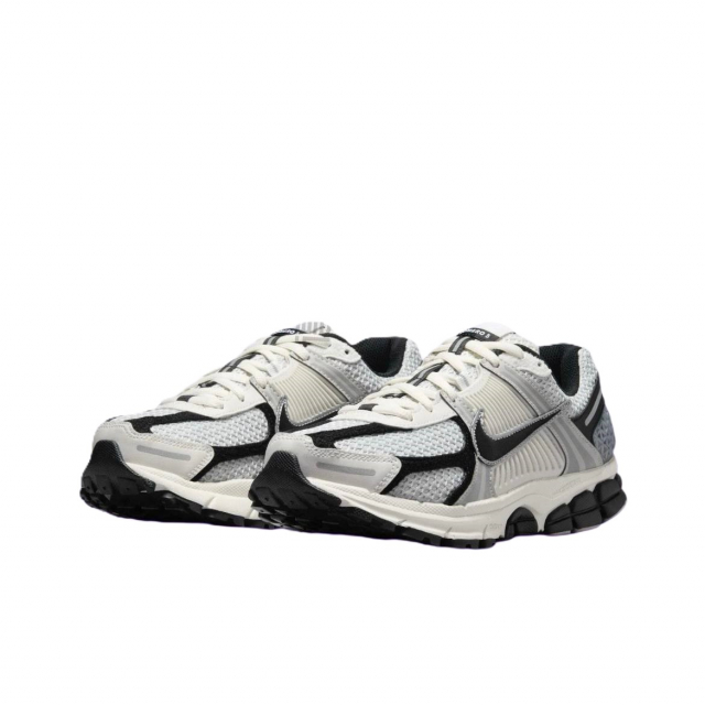 Nike Zoom Vomero 5 Photon Dust Black