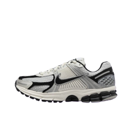 Nike Zoom Vomero 5 Photon Dust Black