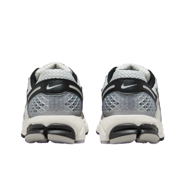 Nike Zoom Vomero 5 Photon Dust Black