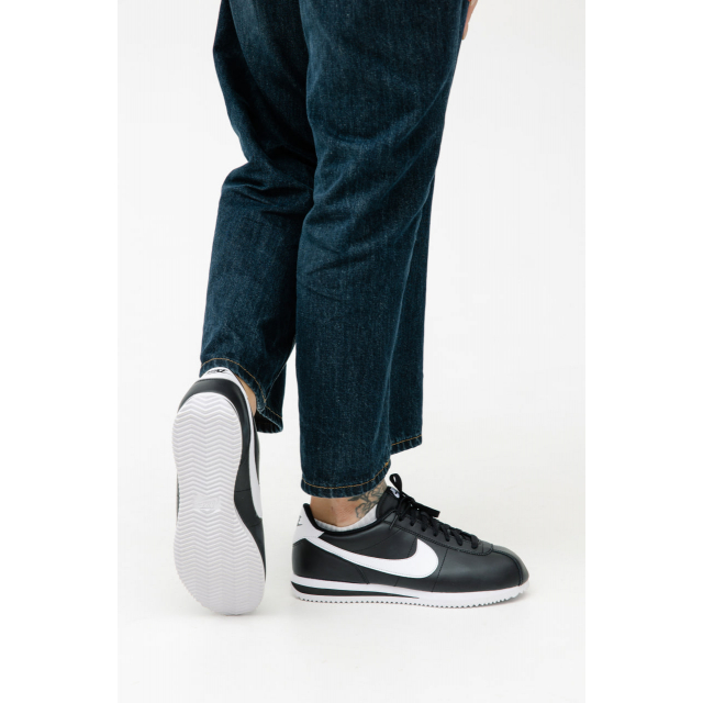 Nike Cortez Black White