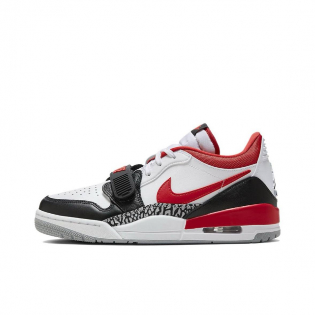 Jordan Legacy 312 Low Bulls