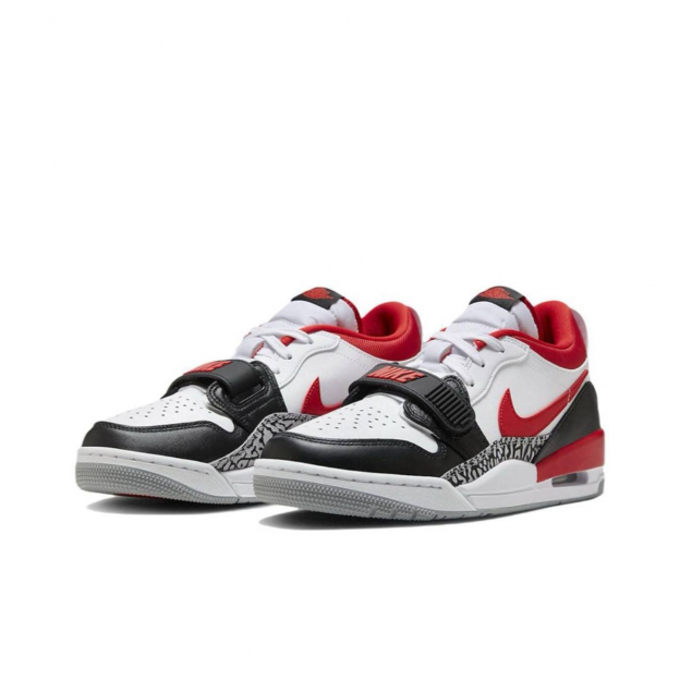 Jordan Legacy 312 Low Bulls