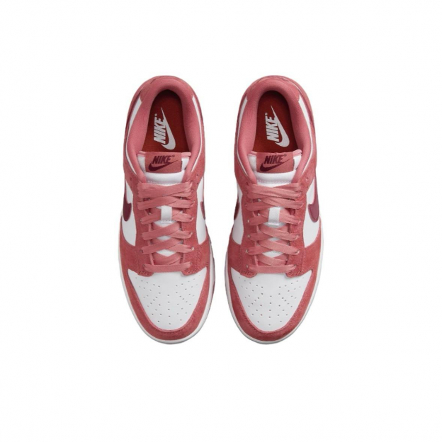 Nike Dunk Low Valentine’s Day