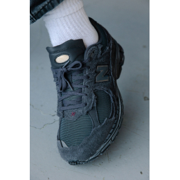 New Balance 2002R Protection Pack Triple Black