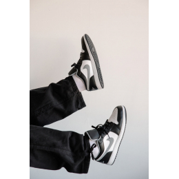 Air Jordan 1 Low Shadow