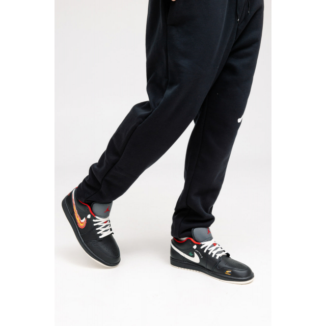 Air Jordan 1 Low SE Just Skate Black