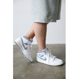 Air Jordan 1 Mid Vintage Grey