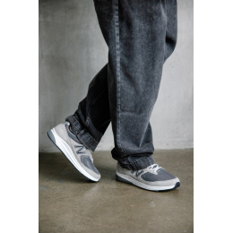 New Balance 880 Gun Metal