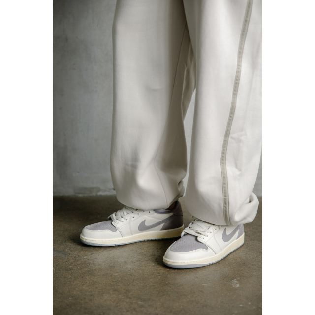 Air Jordan 1 Low OG Atmosphere Grey