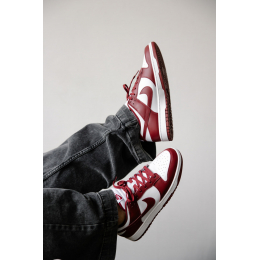 Nike Dunk Low Team Red
