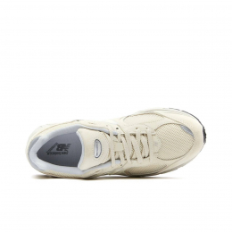New Balance 2002R Bone Light Aluminum